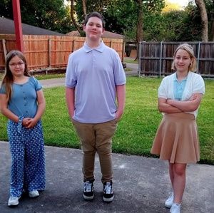 Meet your Posher, Liz